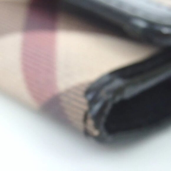 Authentic BURBERRY key holder leather [Used] - Picture 12 of 12